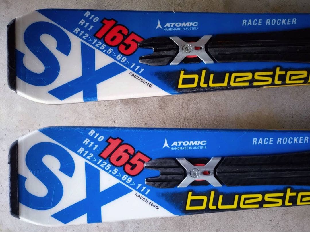 massa032 　ATOMIC bluesterスキー板