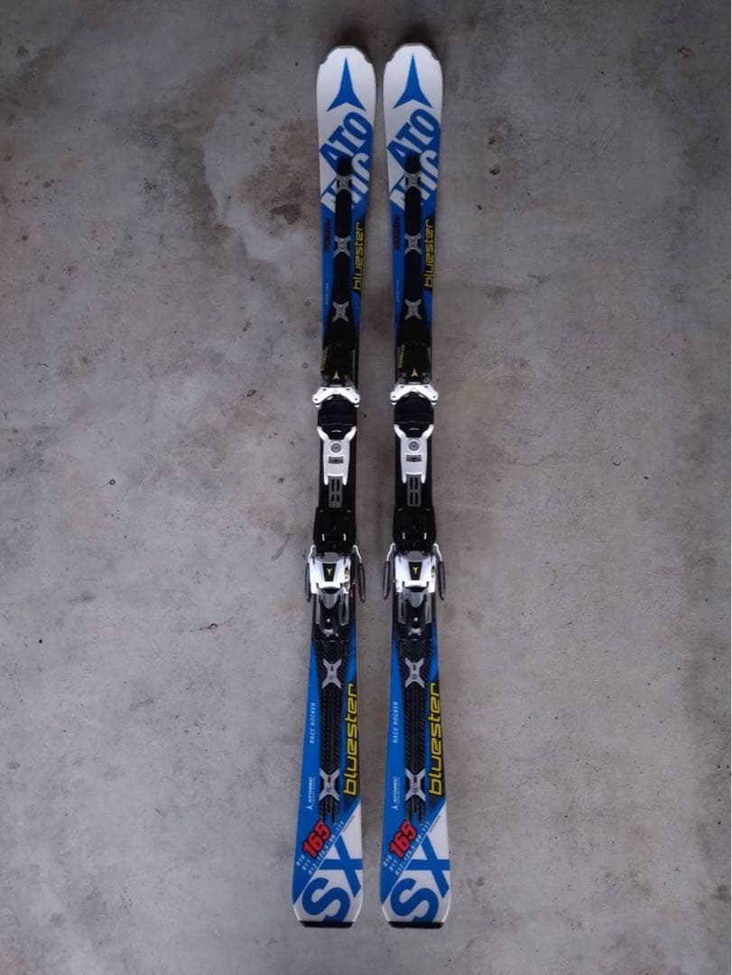 massa032 　ATOMIC bluesterスキー板