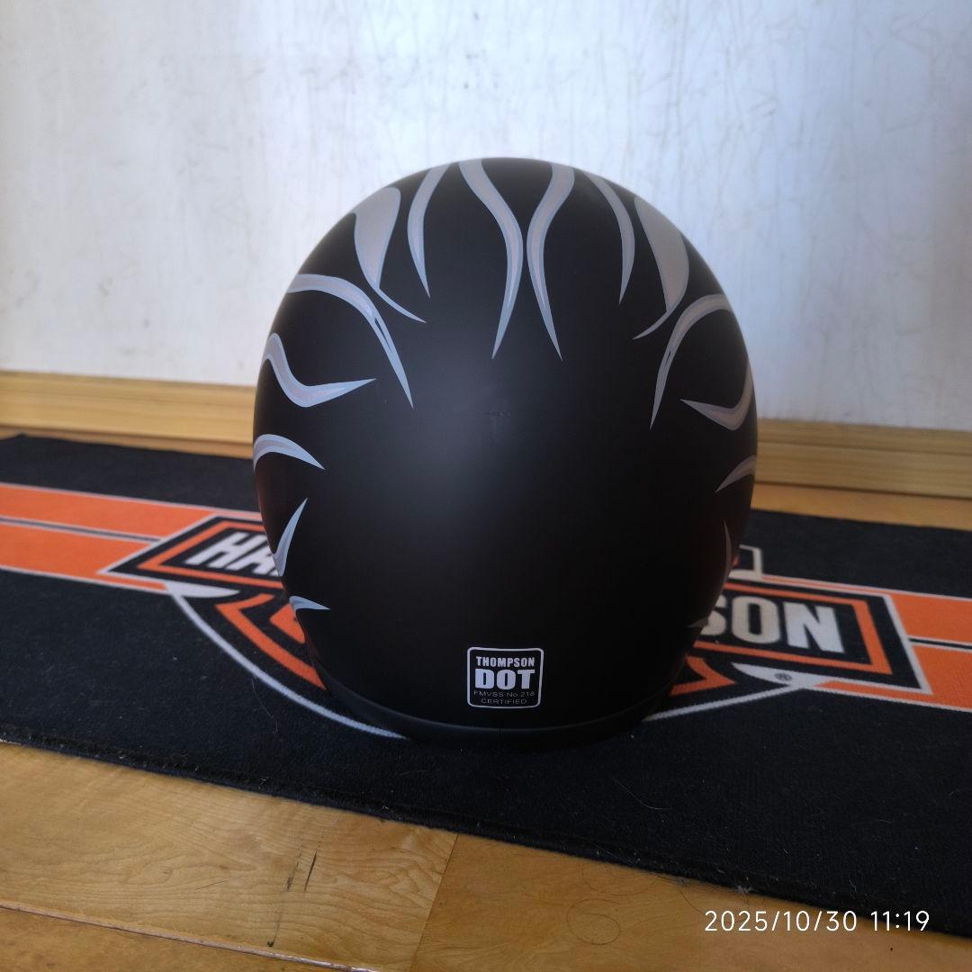 Thompson　ヘルメット ファイヤーパターン　スペース