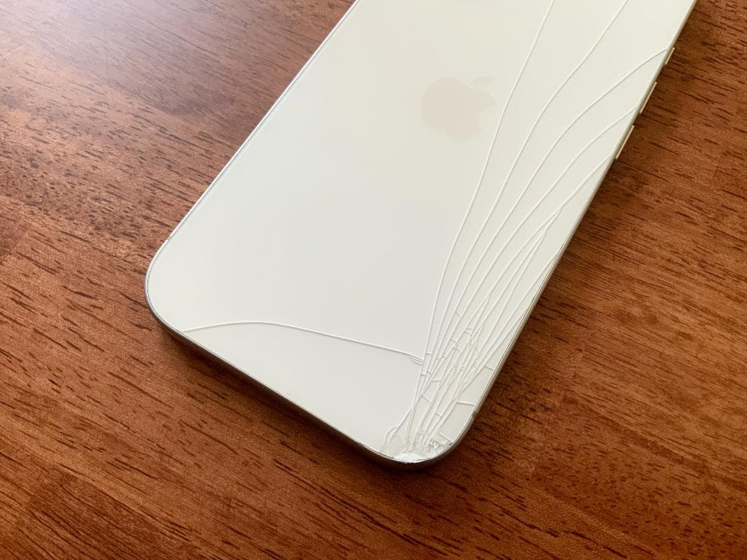 【ガラス割れ】iPhone17 256Gb ホワイト SIMフリー