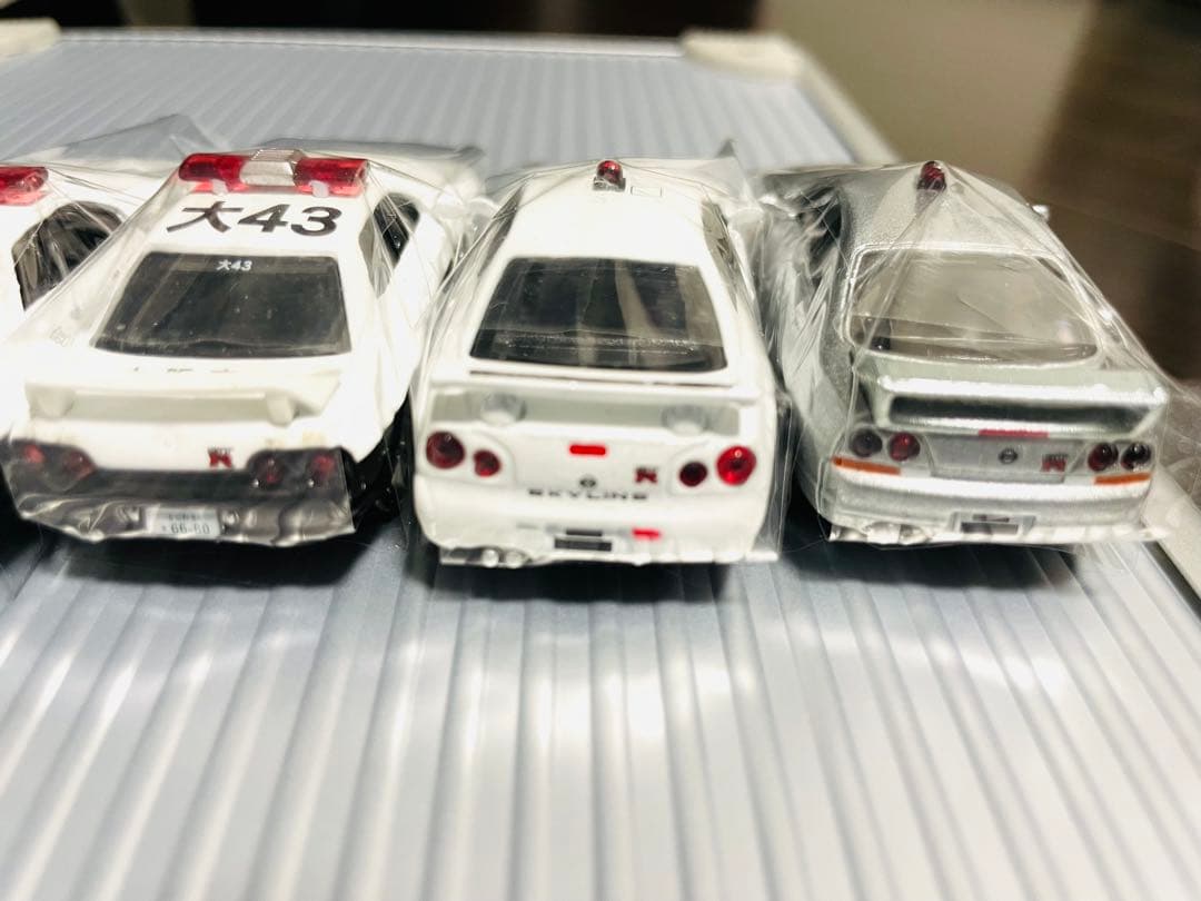 【未使用】スカイライン GTR パトカー仕様ミニカーセット 6台 ニッサン