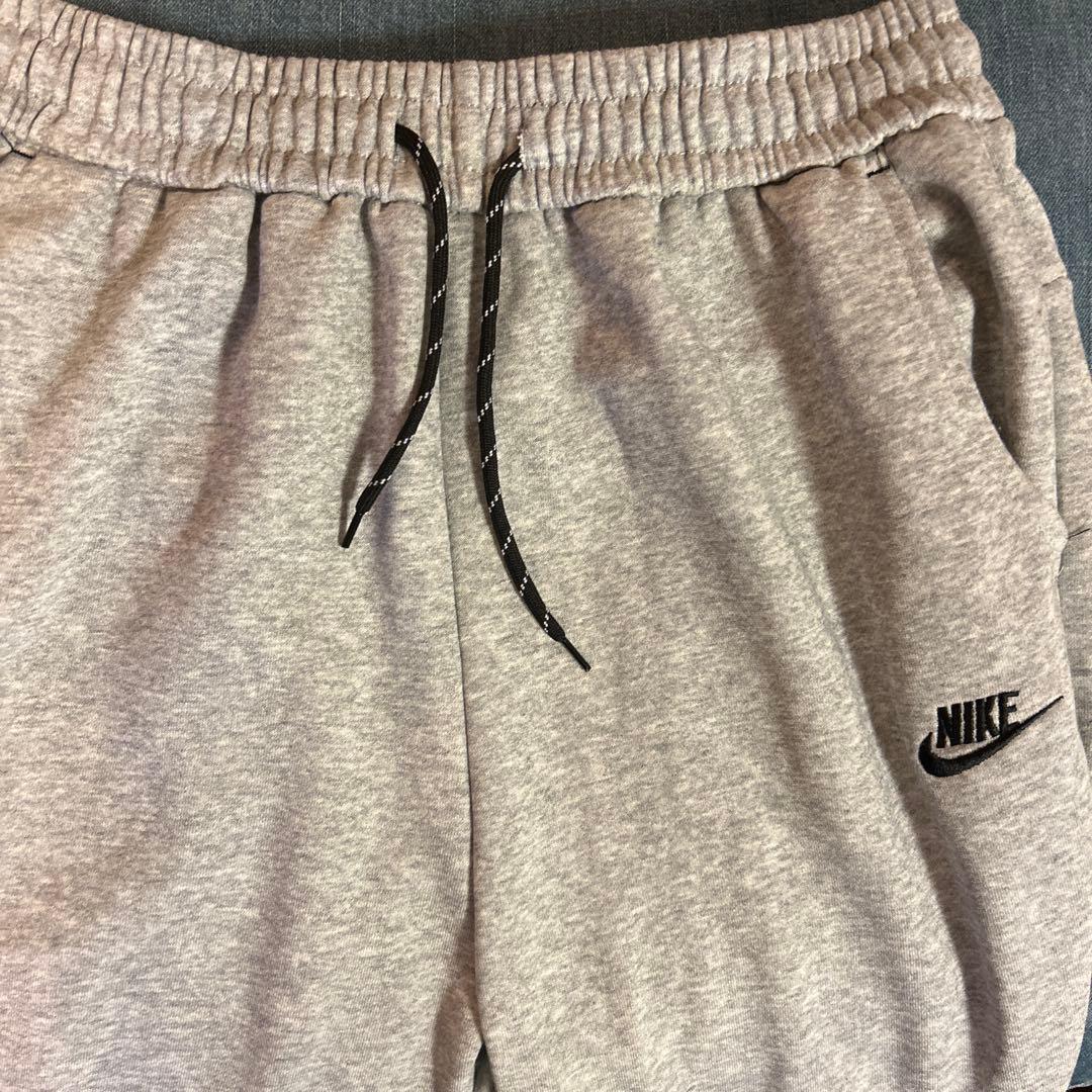 NIKE テックフリース グレー