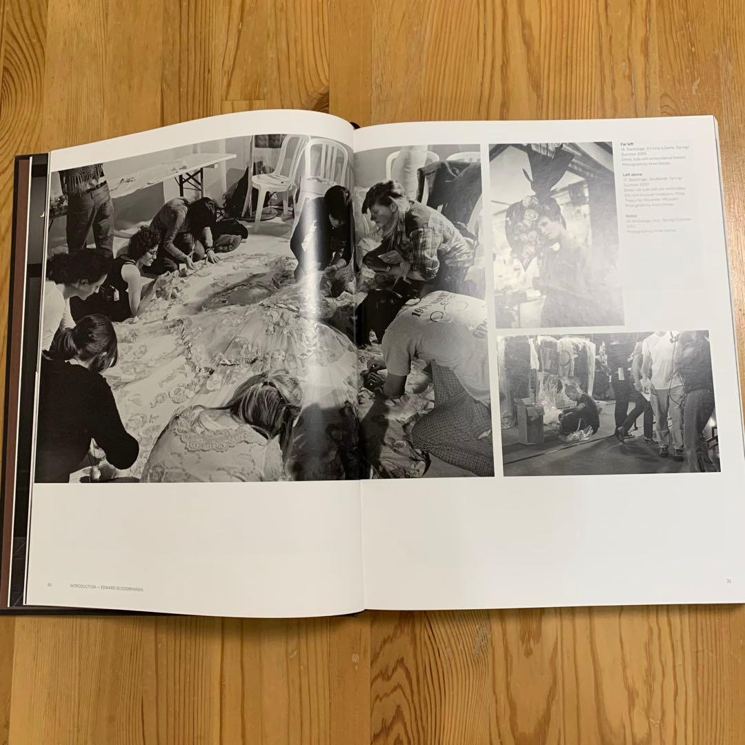 【初版】 ALEXANDER McQUEEN