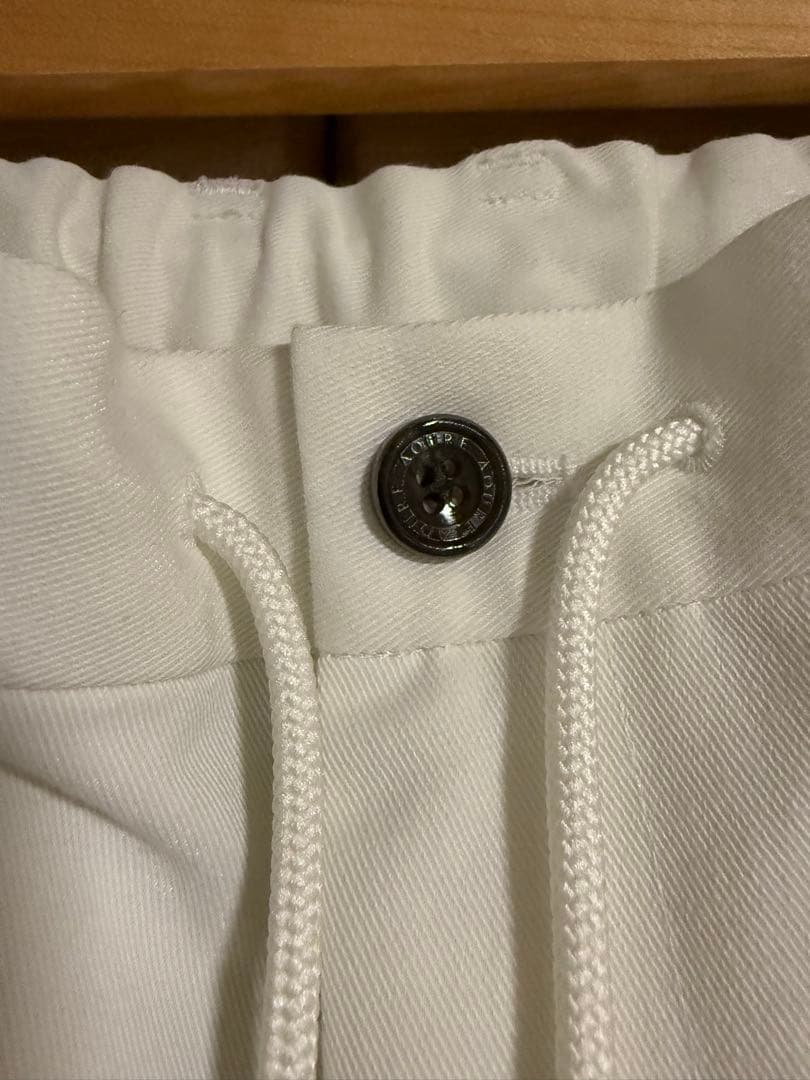 AOURE テックツイルストレッチチノパンツ　ホワイト