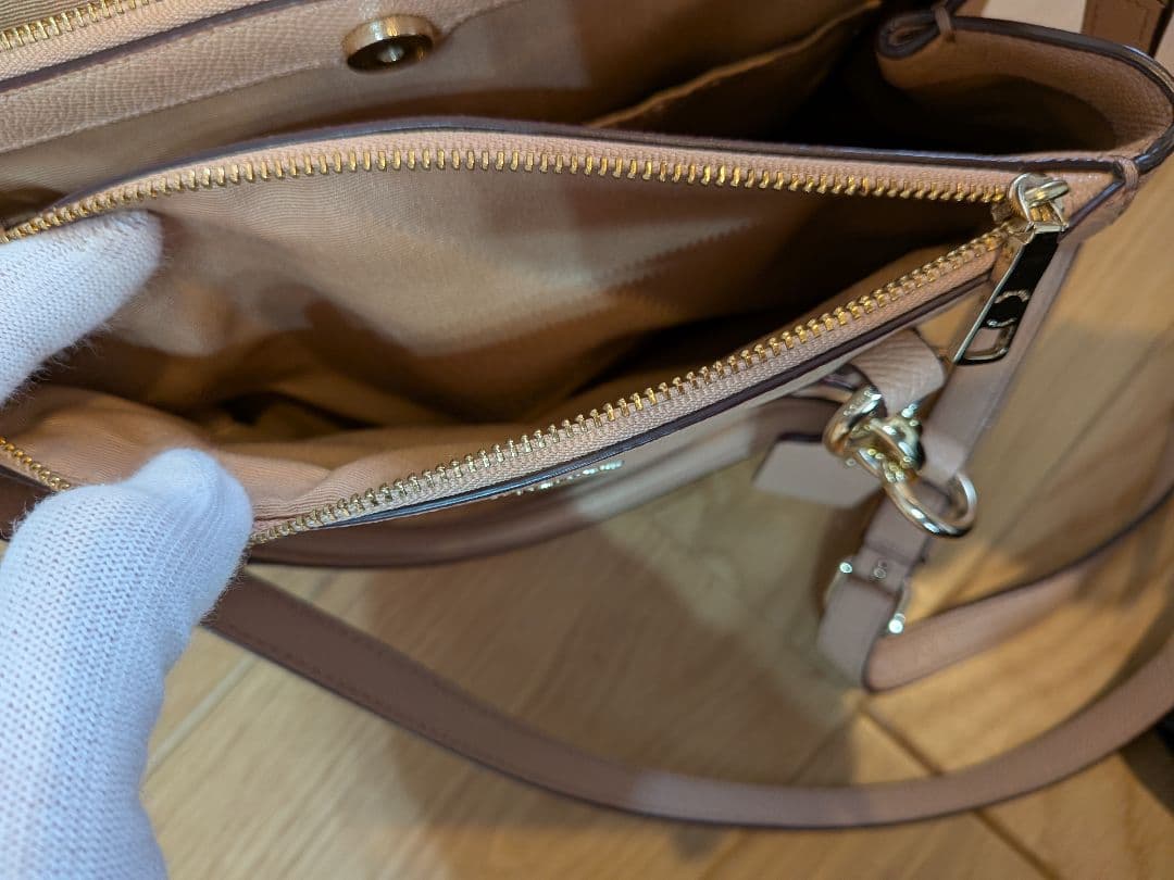 COACH ベージュショルダーバッグ2way　レザー