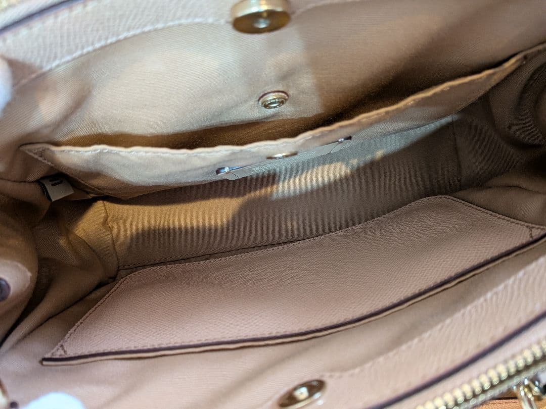 COACH ベージュショルダーバッグ2way　レザー