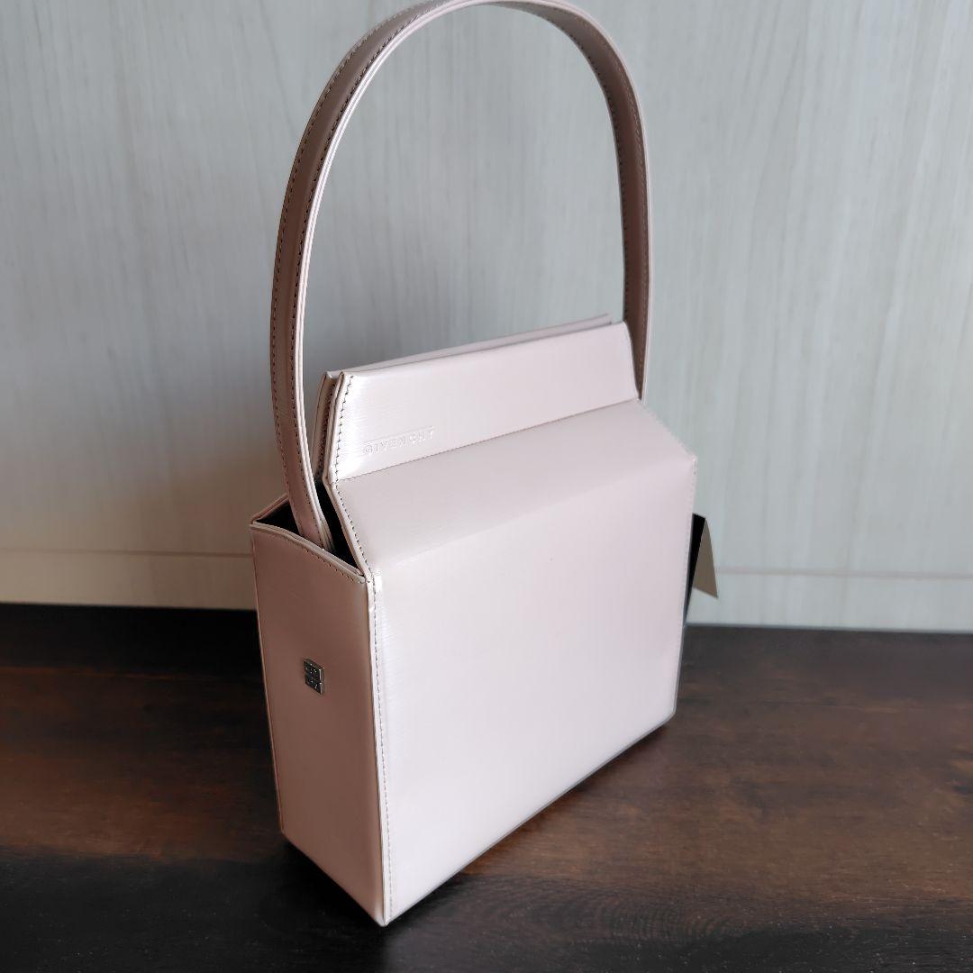 GIVENCHYレザーハンドバッグ(ペールピンク)
