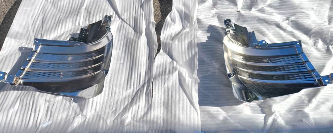 新型スーパーグレート 標準キャブ用 メッキ コーナーパネルロア左右 セット