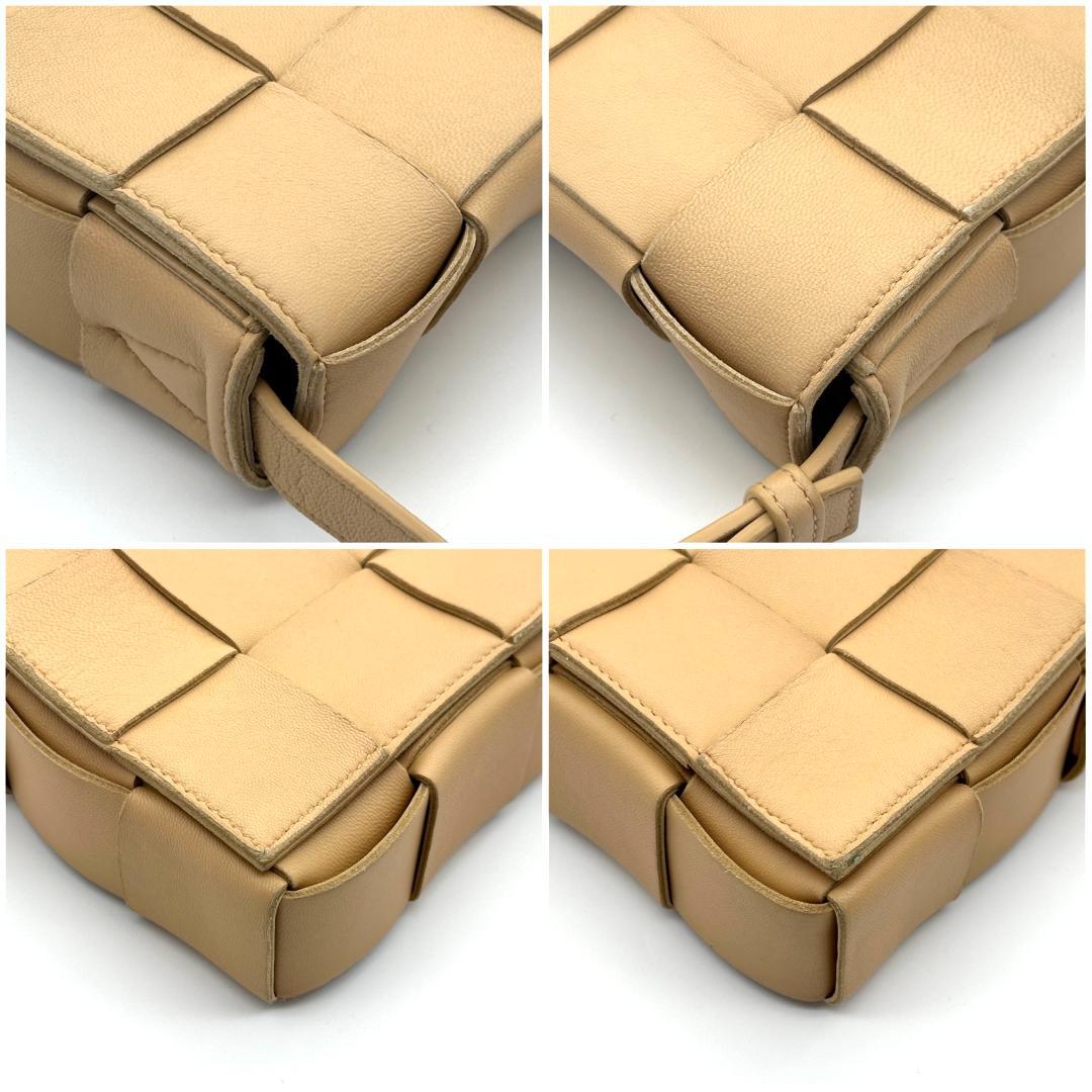 【極美品】ボッテガヴェネタ　マキシイントレチャート　カセット　ショルダーバッグ