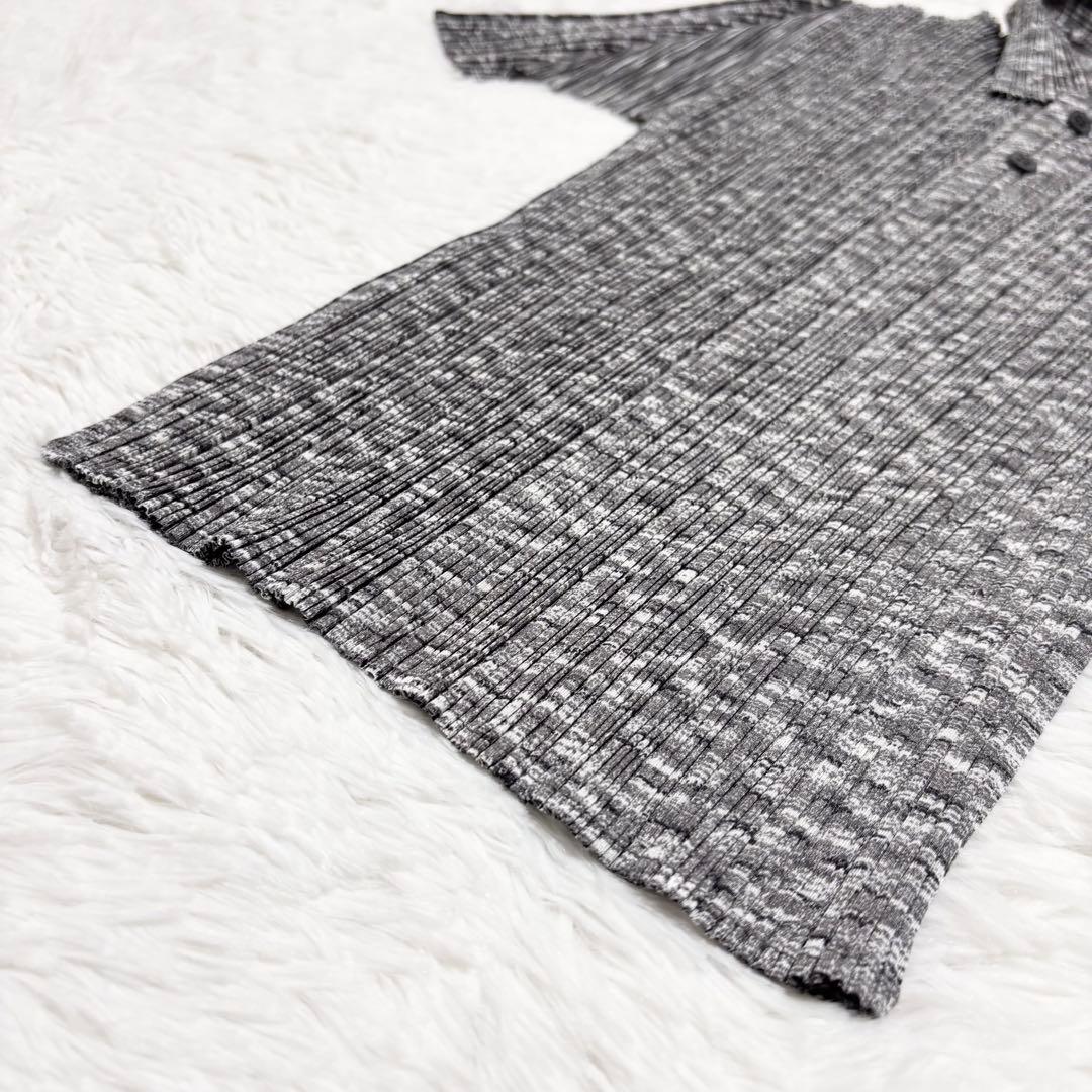 美品　プリーツプリーズ 　半袖　シャツ　ブラウス　襟　総柄　グレー　サイズ3