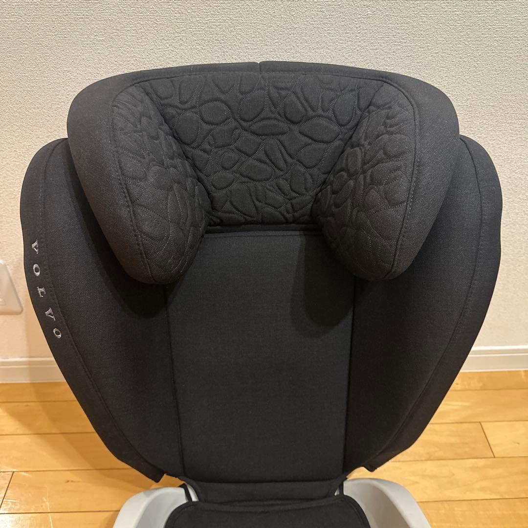 VOLVO ジュニアシート ブラック　純正品