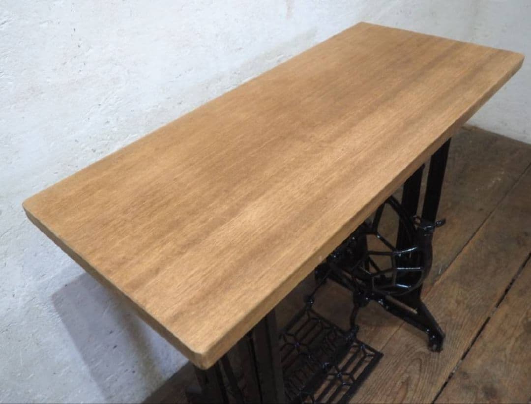 1062 黒ペンキのミシンテーブル　デスク　展示台　リメイク　レトロ　ビンテージ