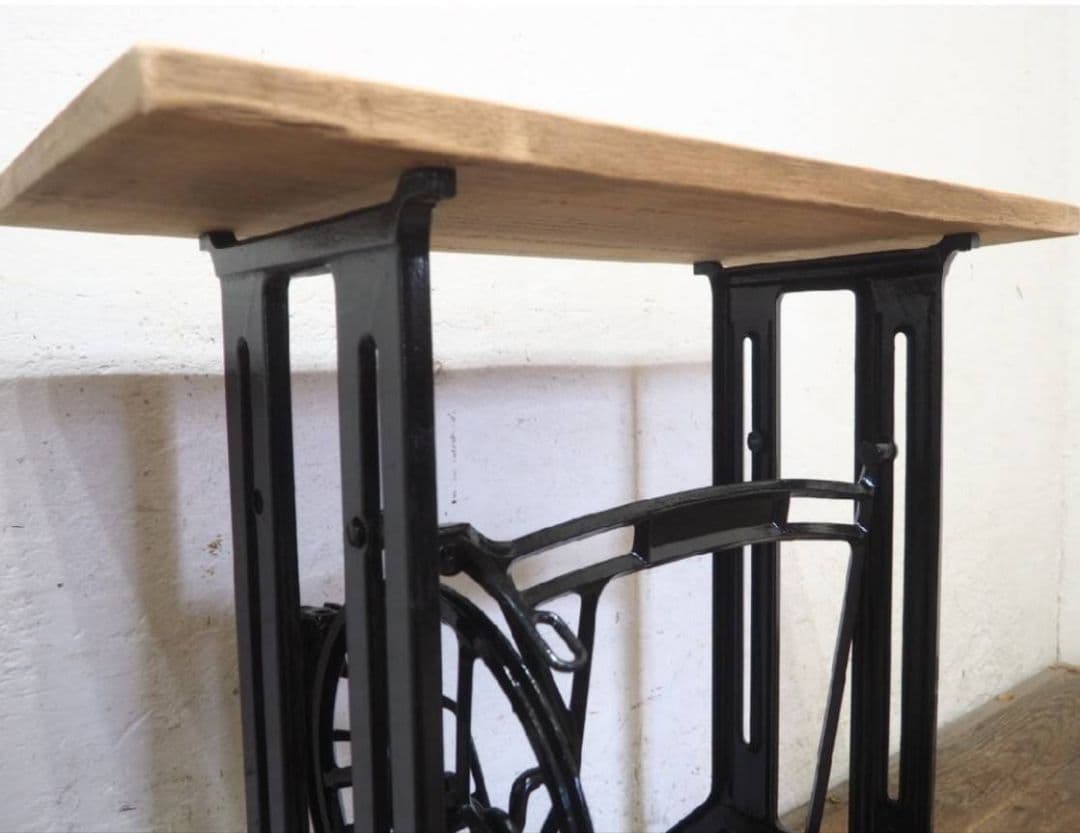 1062 黒ペンキのミシンテーブル　デスク　展示台　リメイク　レトロ　ビンテージ