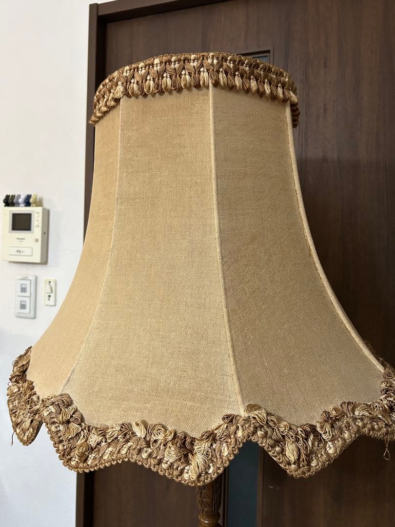 イギリス アンティーク 木製フロアランプ フロアライト　スタンドライト　シェード