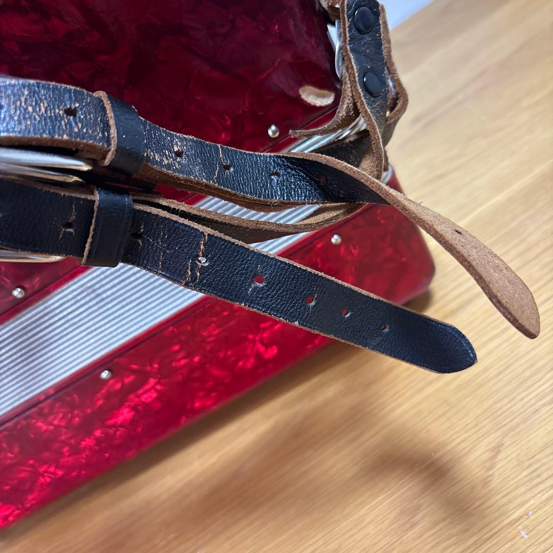 YAMAHA ヤマハ アコーディオン 32鍵盤 8905 ケース付　鍵無し