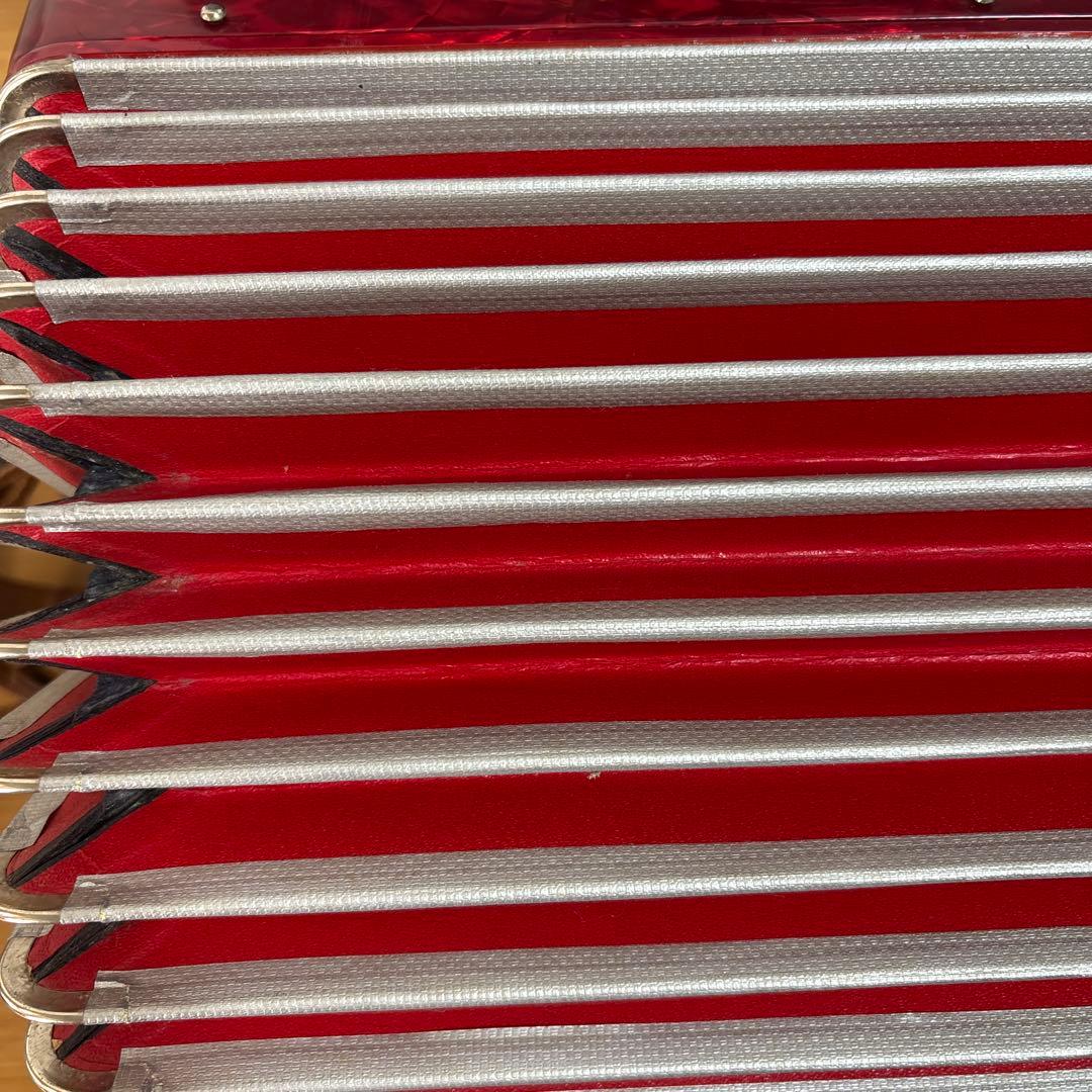 YAMAHA ヤマハ アコーディオン 32鍵盤 8905 ケース付　鍵無し