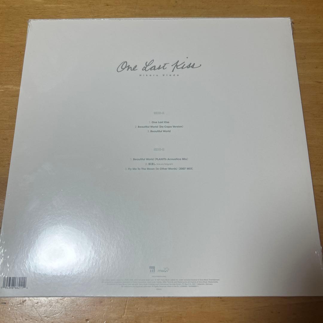 One Last Kiss EU直輸入　ブルーヴァイナル仕様　購入特典ステッカー