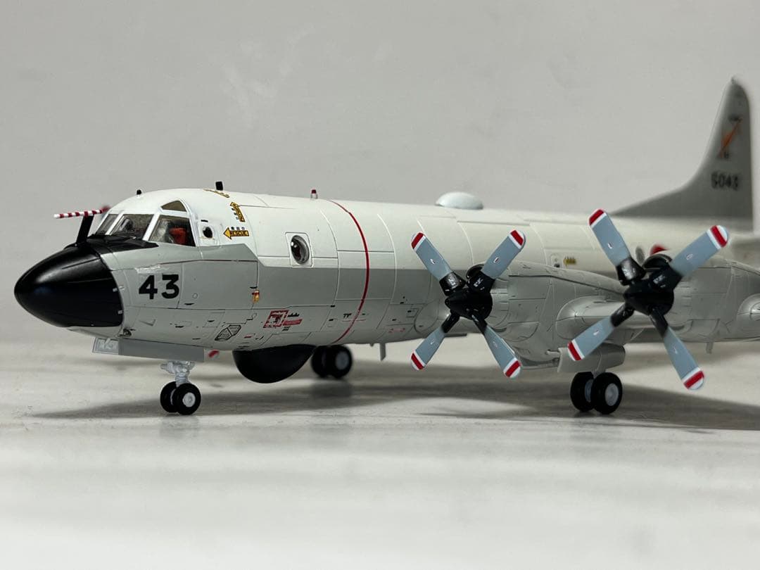 1/144 F/A-18A & 1/144 OP-3C （完成品）