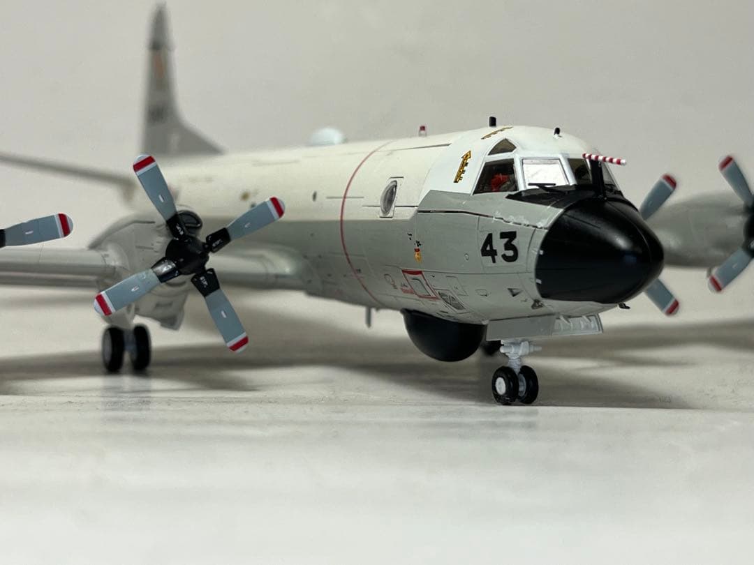 1/144 F/A-18A & 1/144 OP-3C （完成品）