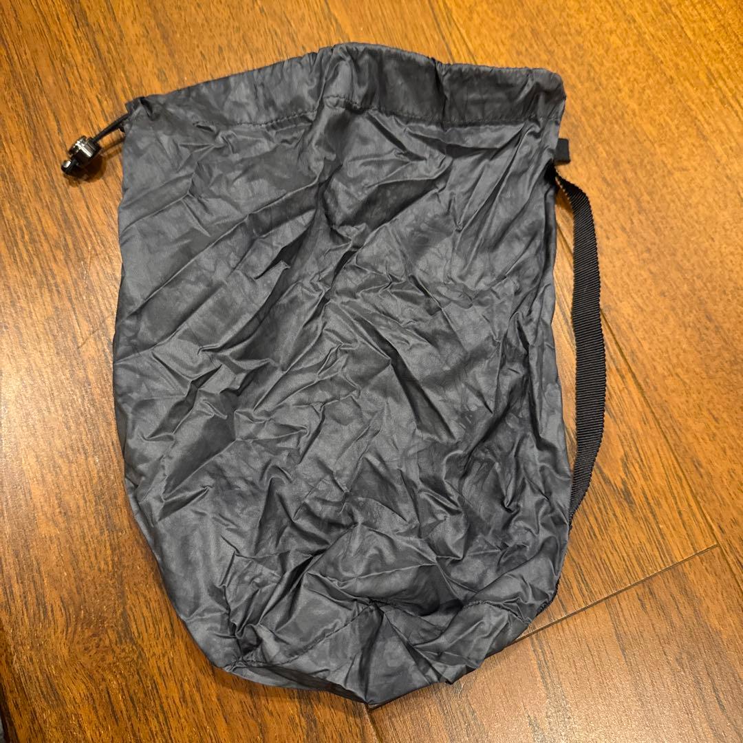 ルルレモン　ダウンベスト　ベスト　パッカブル　防寒　レディース