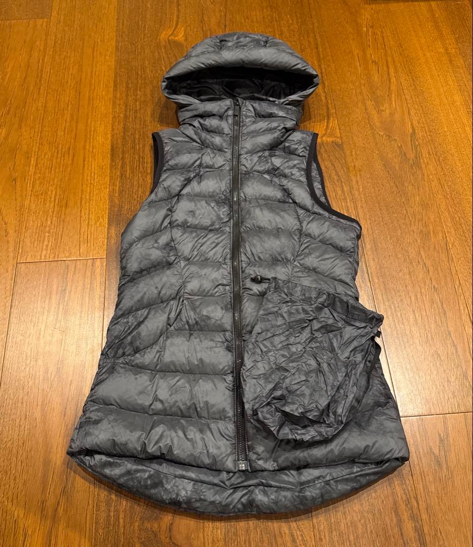 ルルレモン　ダウンベスト　ベスト　パッカブル　防寒　レディース