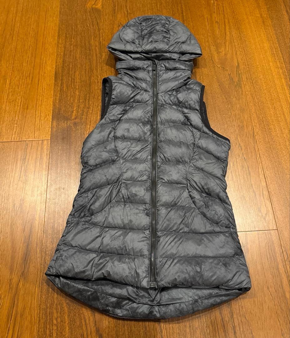 ルルレモン　ダウンベスト　ベスト　パッカブル　防寒　レディース