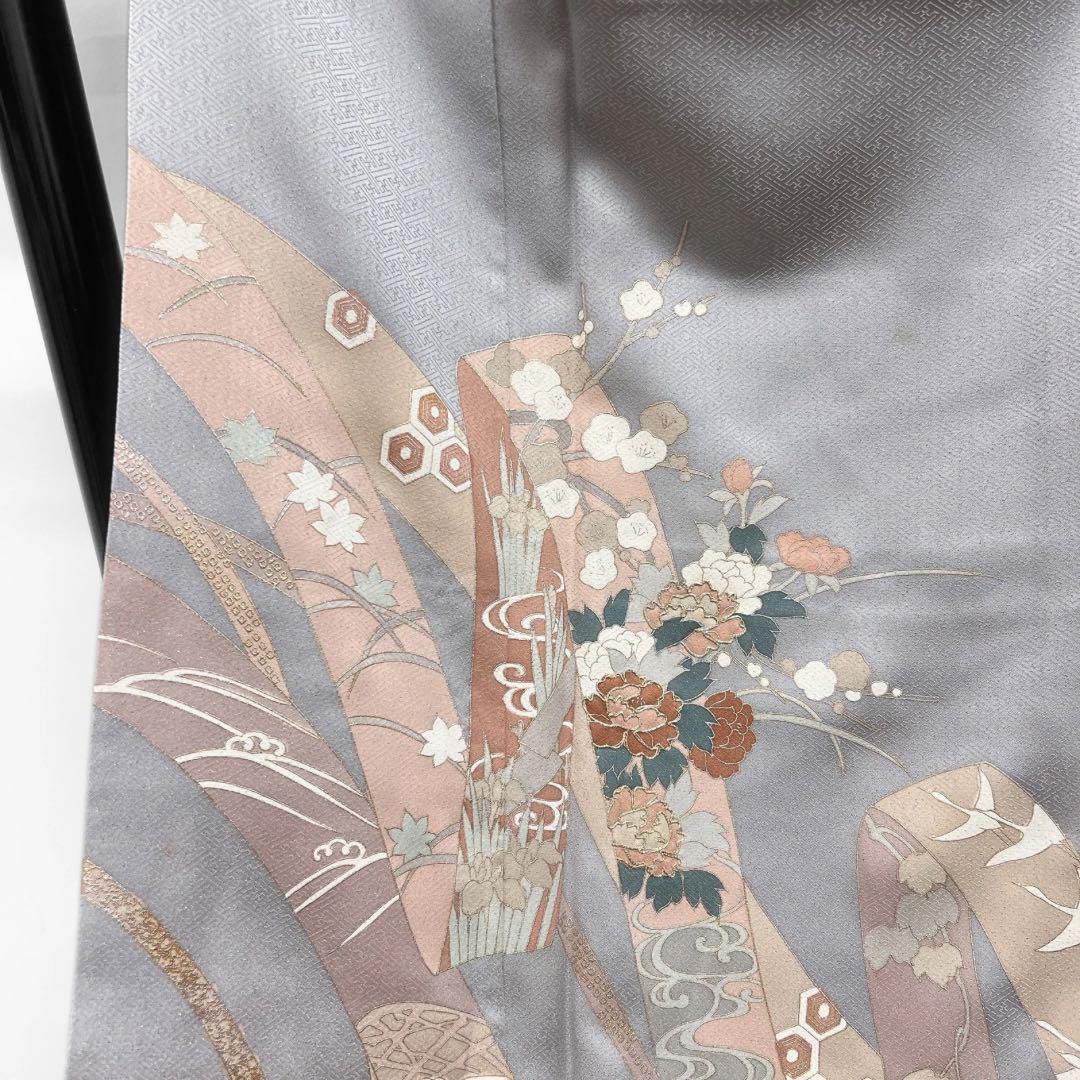 付け下げ　金通し　金駒刺繍　熨斗　牡丹　菖蒲　菊　グレー系　着物　062w d