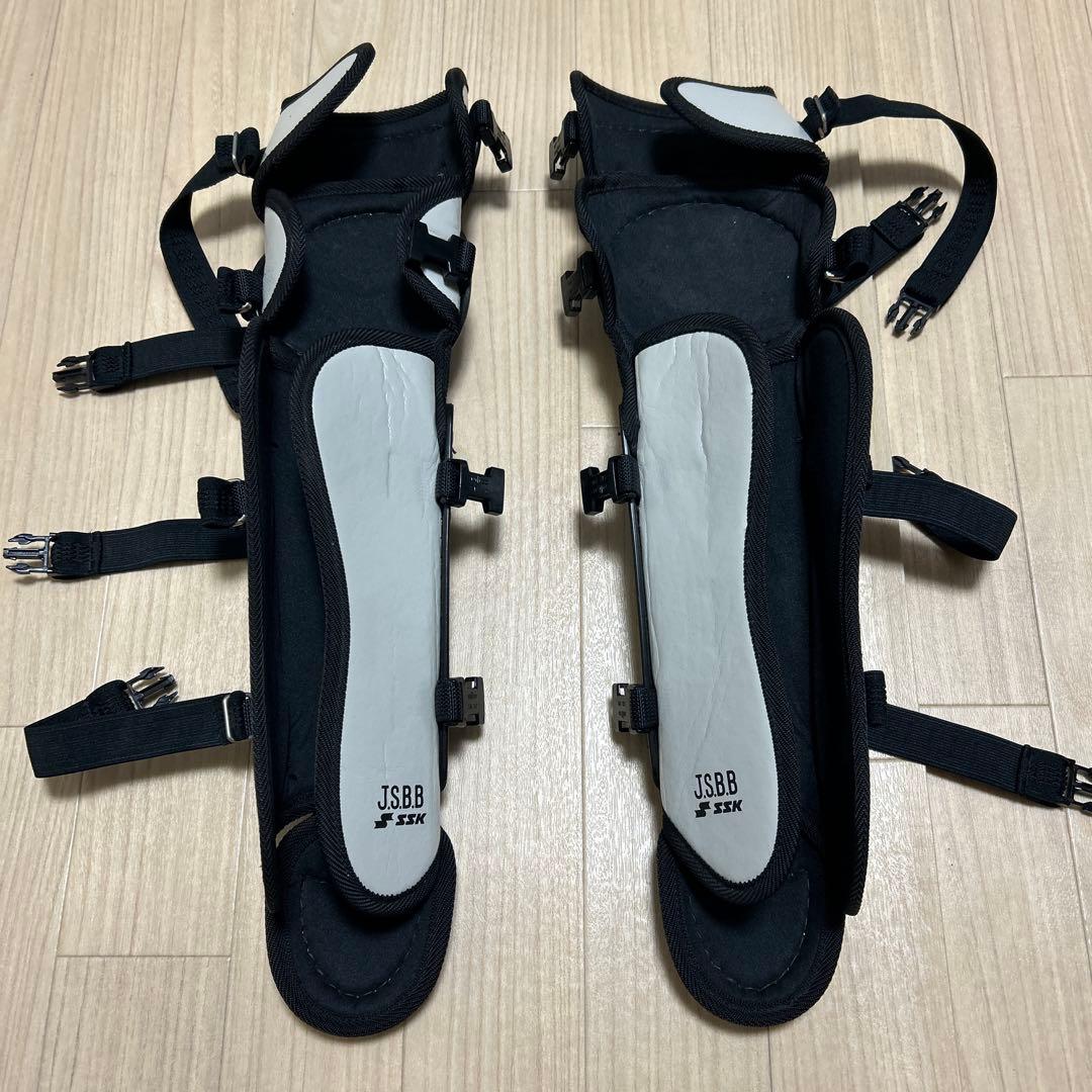 美品 SSK 少年 キャッチャー 防具 プロテクター レガース ２点セット