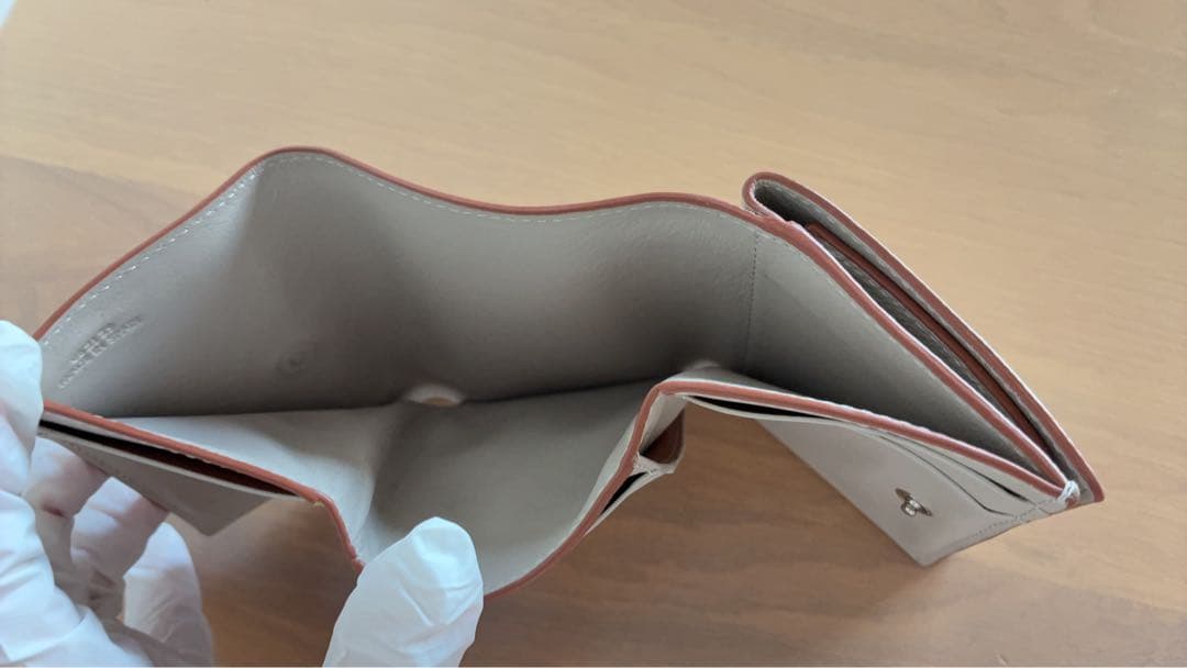 限定価格★LOEWE ロエベ 三つ折り財布 ライトゴースト コンパクト ミニ財布