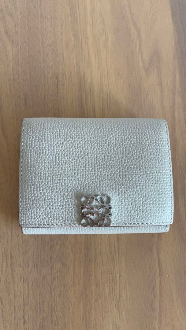 限定価格★LOEWE ロエベ 三つ折り財布 ライトゴースト コンパクト ミニ財布