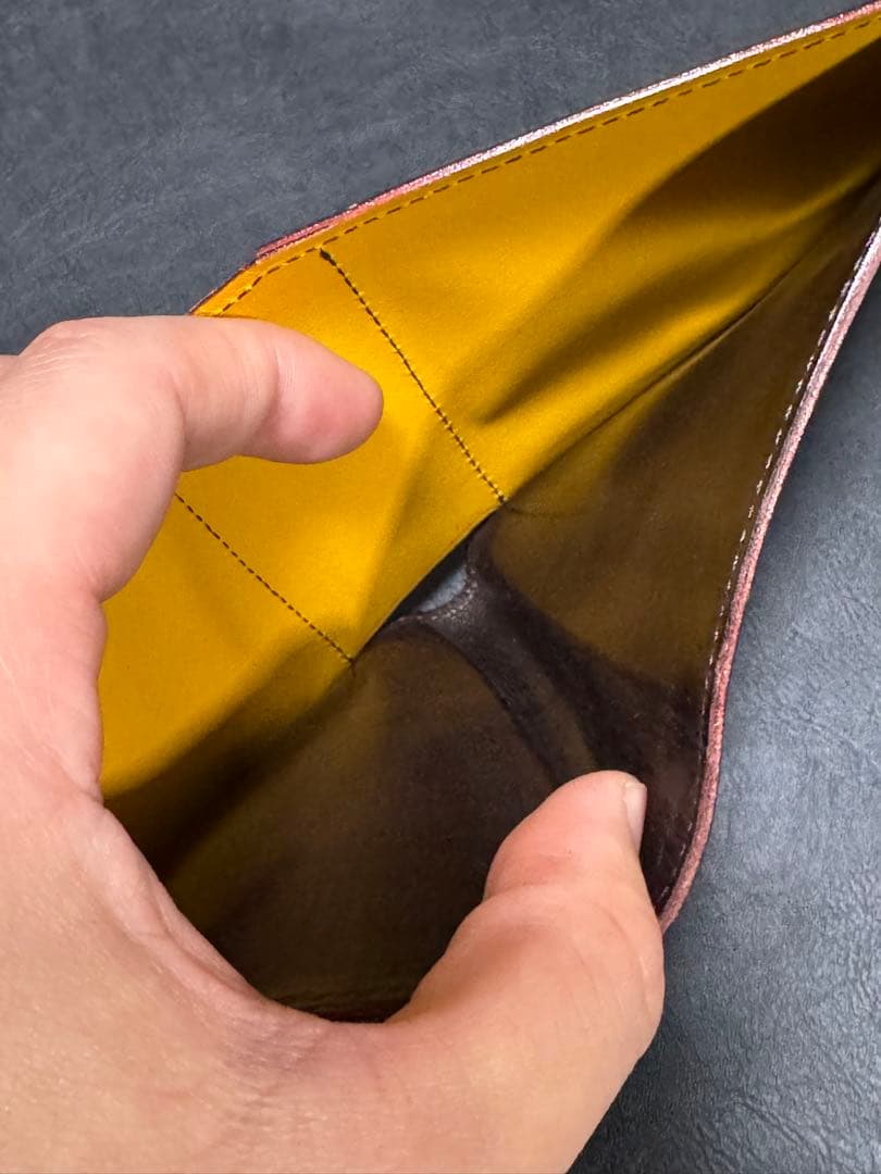 ガンゾ　GUD2　小銭入れ付き二つ折り財布