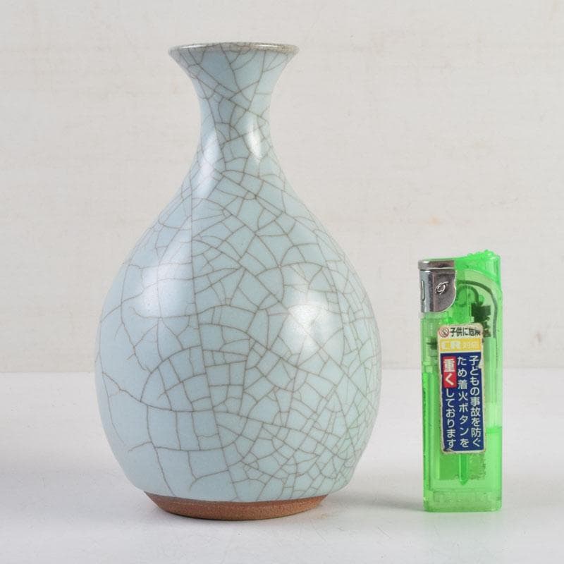 人間国宝　弓野窯　中島宏造　青磁　徳利　共箱　V　9154