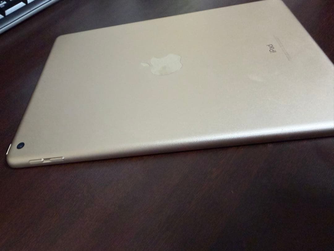 [値下げしました]iPad 第5世代 32GB WI-FI 本体のみ