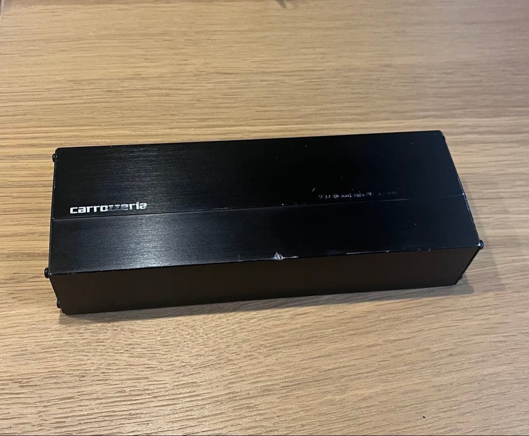 カロッツェリア パワーアンプ GM-D1400-2 100W×4