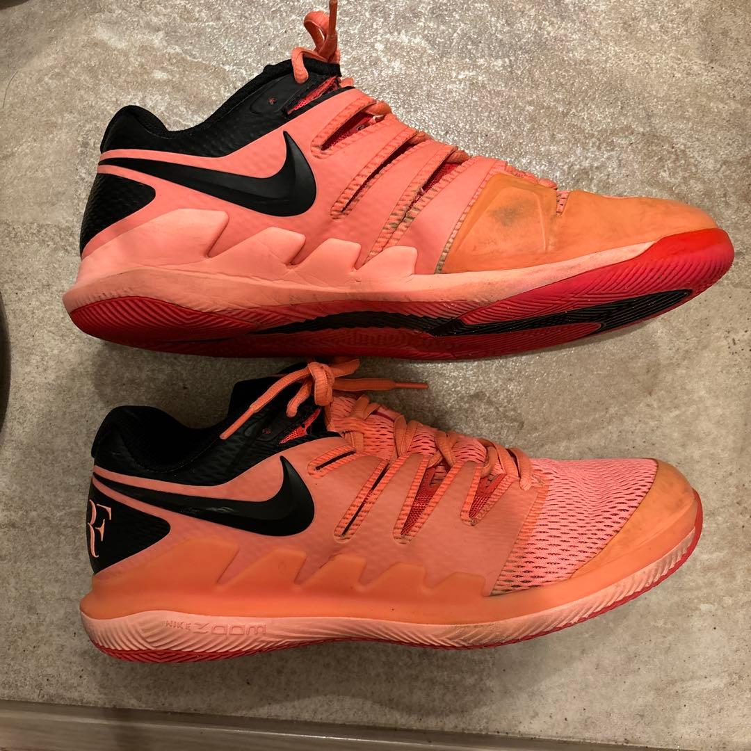 フェデラーモデル ナイキ テニスシューズ ズームヴェイパー