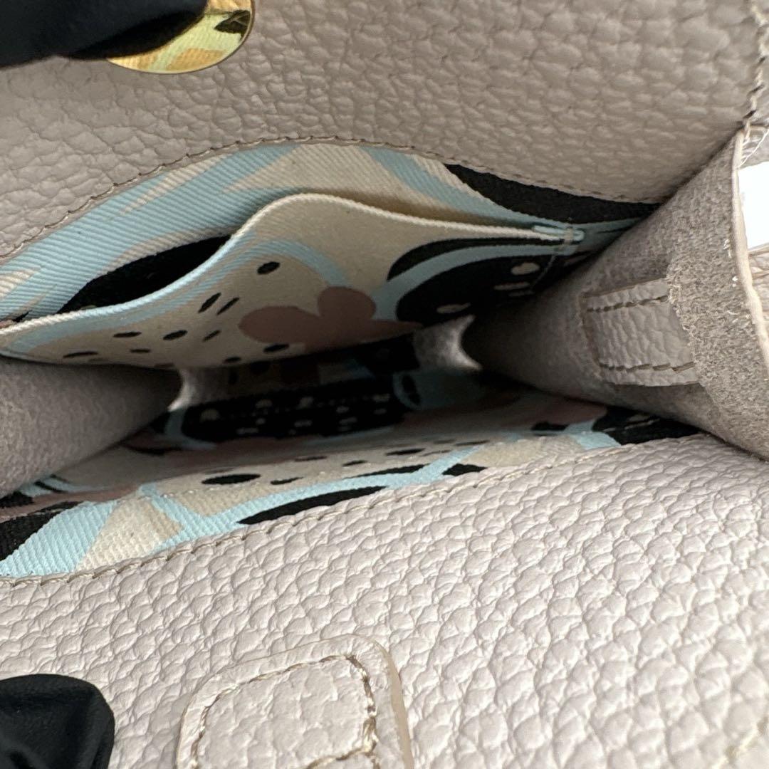 極美品 IANNE ラポシュ スマホショルダー ベージュ ATAO アタオ 本革