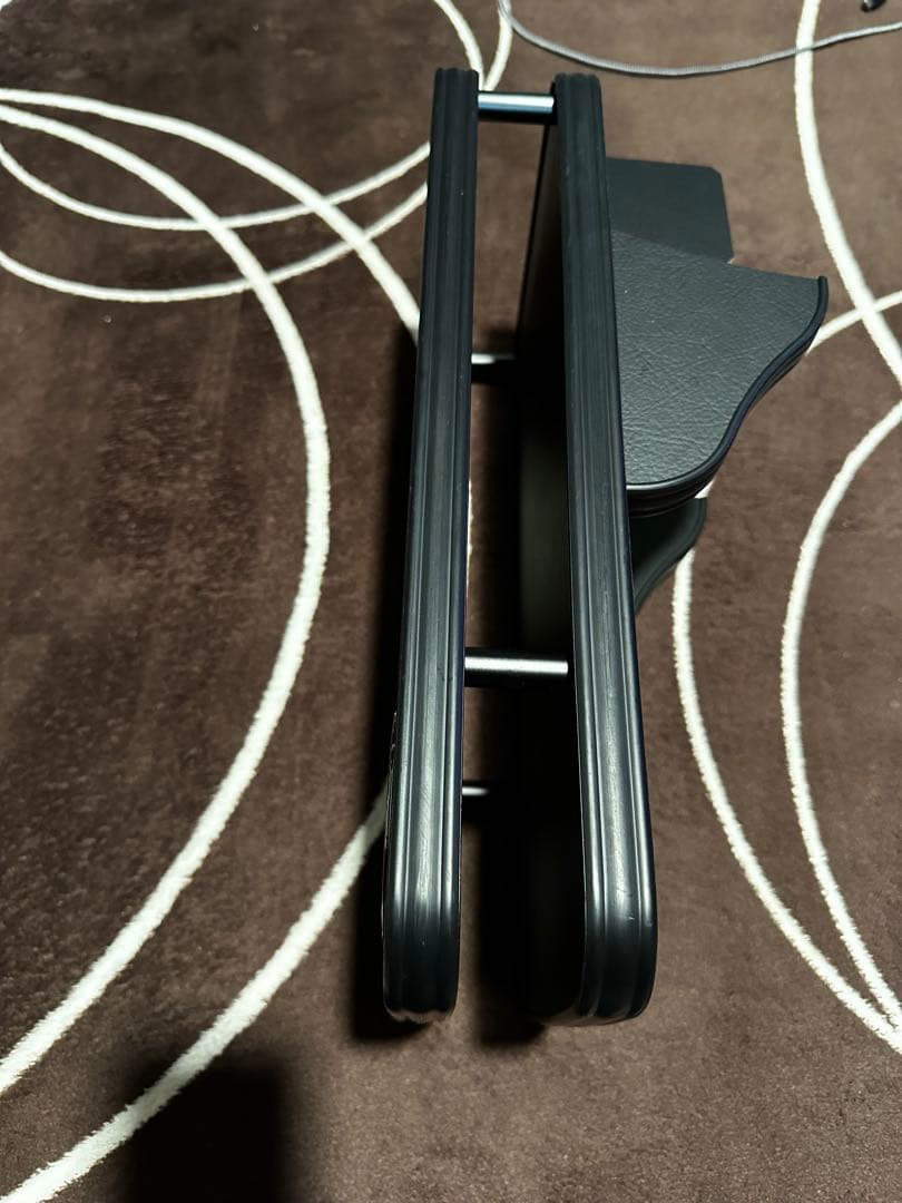 MADLYS リア　テーブル　デリカD5 マドリス