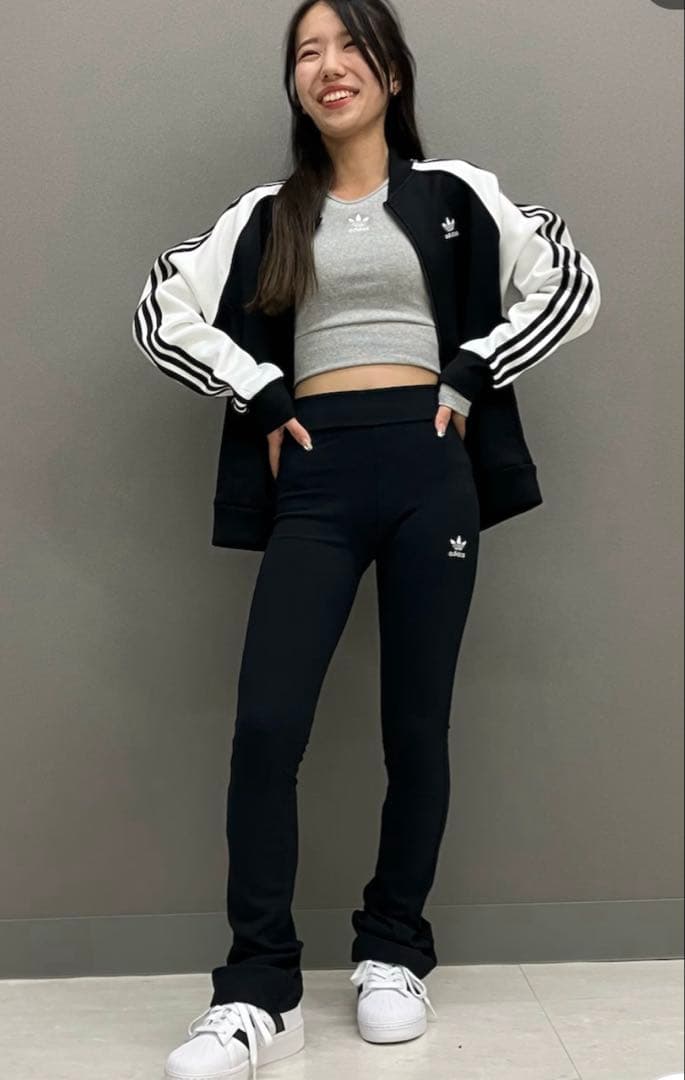 ✨ アディカラー クラシックス オーバーサイズ SST トラックトップ