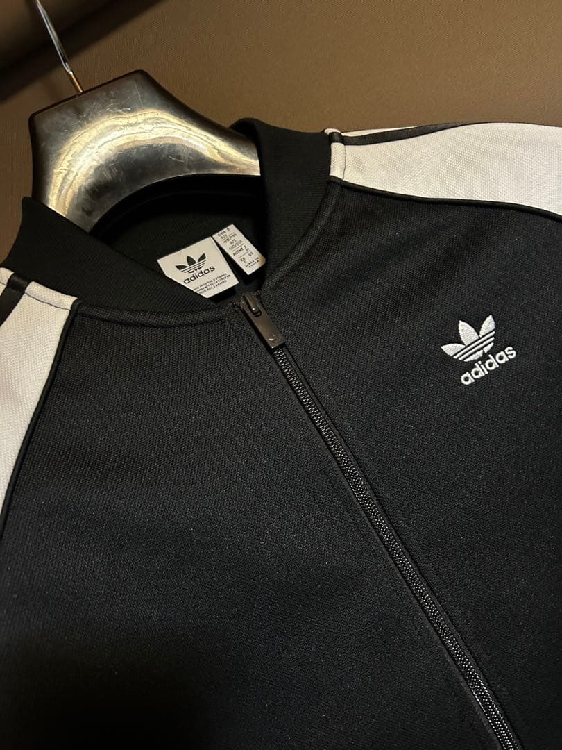 ✨ アディカラー クラシックス オーバーサイズ SST トラックトップ