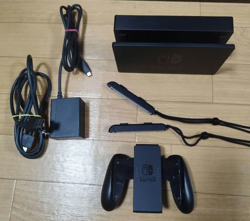 Nintendo Switch 本体 グレー 　汎用コントローラー他おまけ