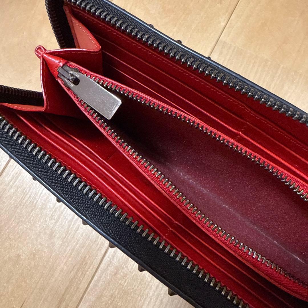 Christian Louboutin クリスチャンルブタン 長財布 黒 赤