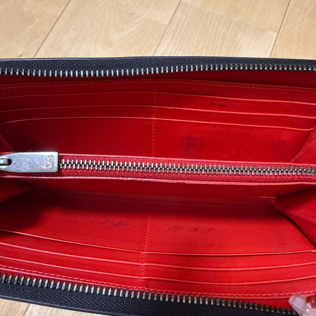 Christian Louboutin クリスチャンルブタン 長財布 黒 赤