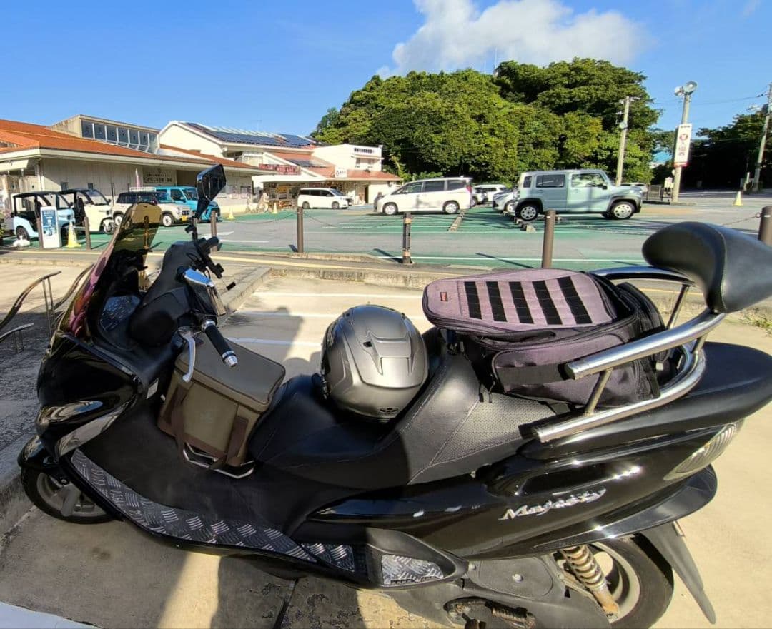 マジェスティ125 リアスポイラー