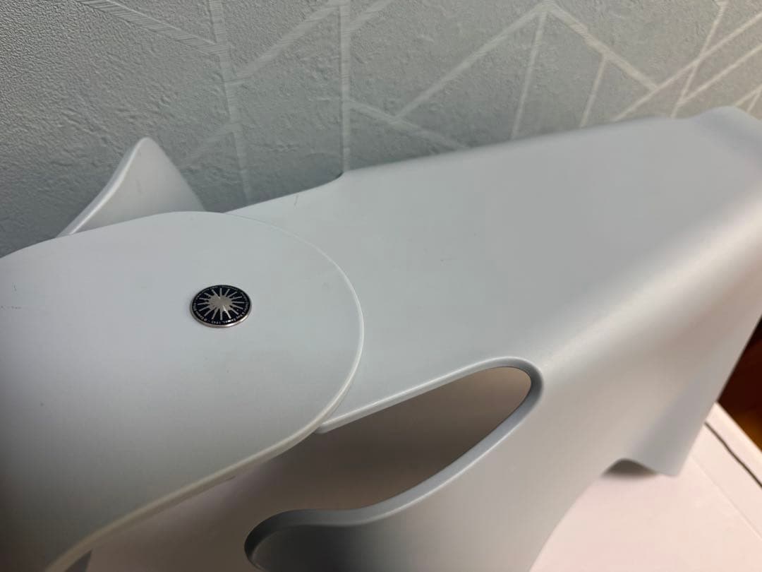 【正規品】ヴィトラ　イームズ エレファント アイスグレー H415mm