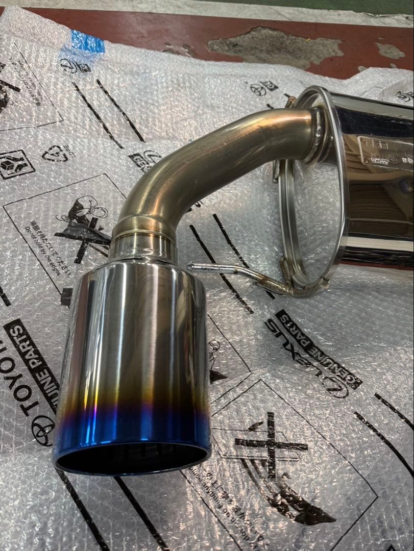 HKS LEGAMAX Premium GR86/BRZ 用マフラー