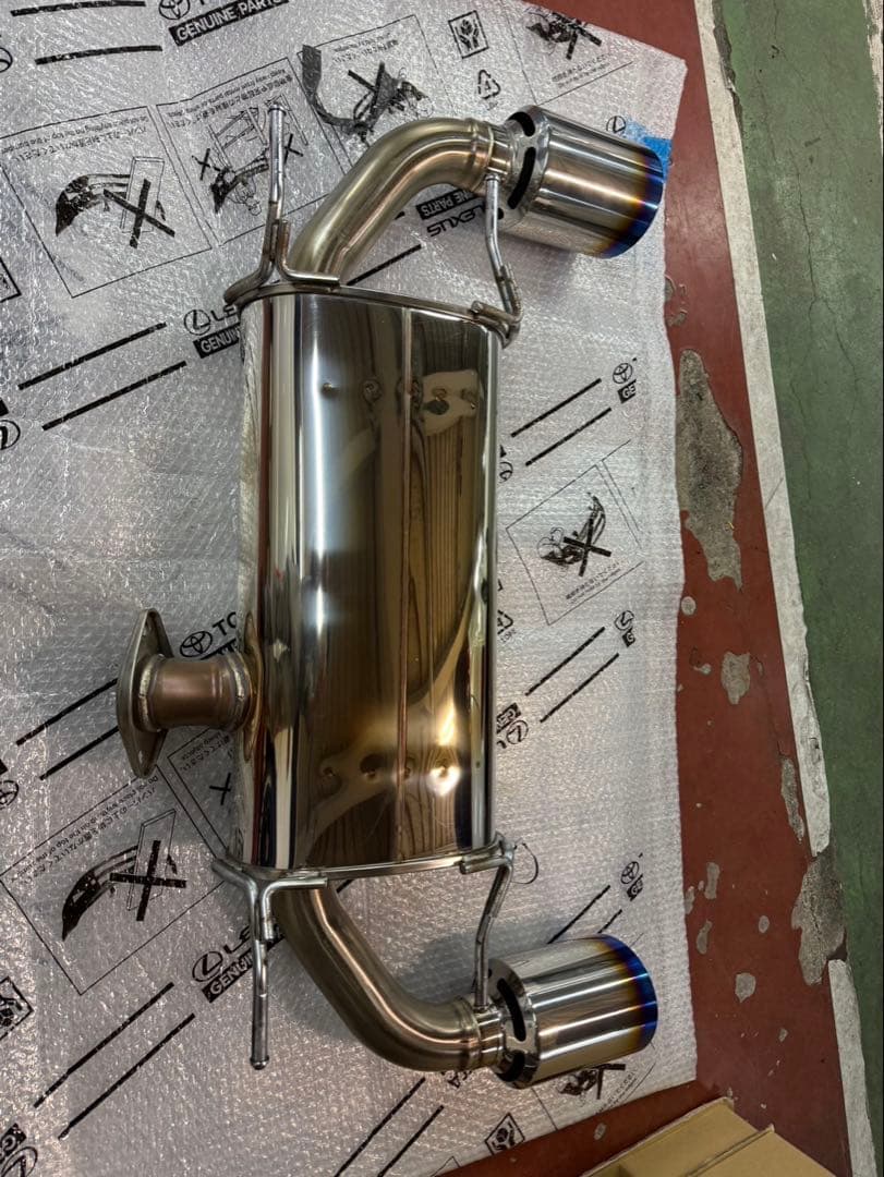 HKS LEGAMAX Premium GR86/BRZ 用マフラー