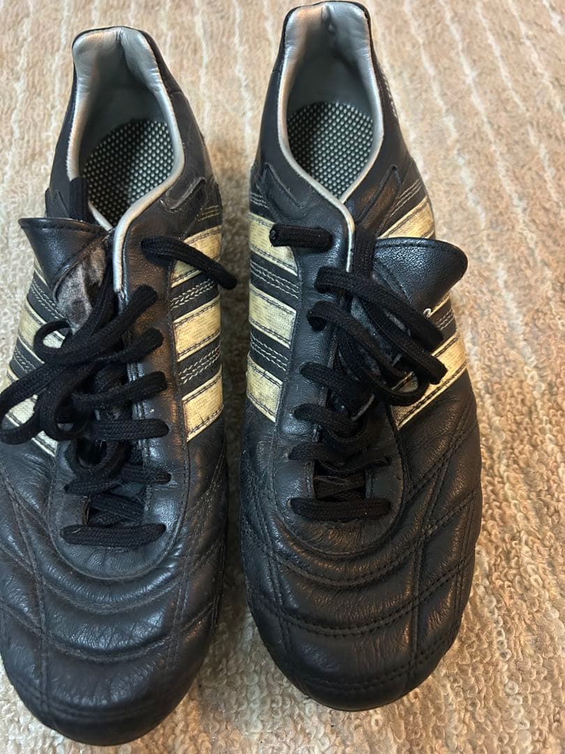 adidas パテイークTOP