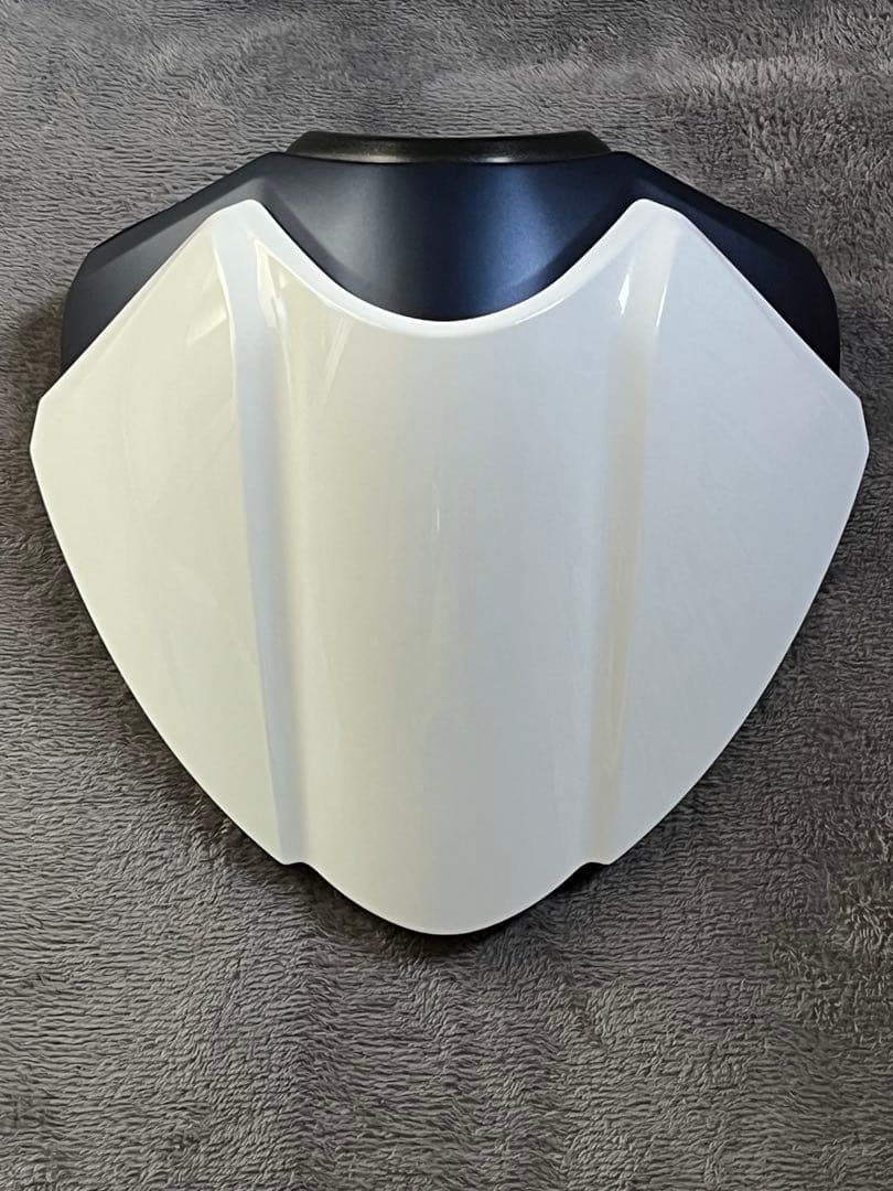 隼 シングルシートカウル 未使用に近い スズキ ハヤブサ hayabusa 美品