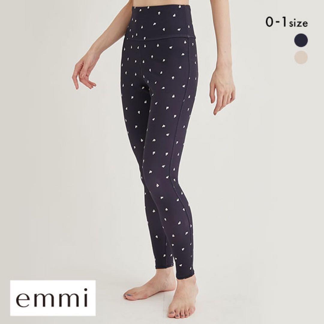 エミ emmi 【emmi yoga】FILAコラボレギンス 新品未使用