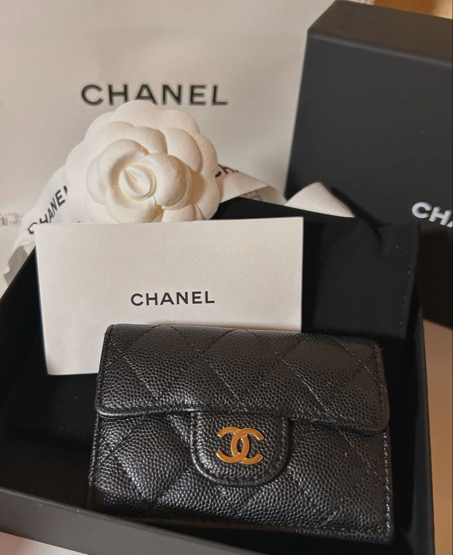 CHANEL シャネル 三つ折り財布 マトラッセ キャビアスキン ブラック 付属